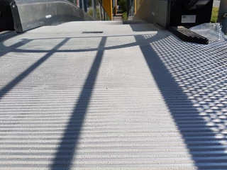 NON-SLIP COATING FOR LANDING PLATFORMS