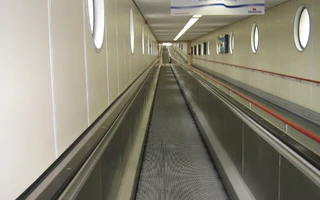 NON-SLIP COATING FOR ESCALATORS