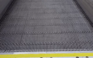 NON-SLIP COATING FOR LANDING PLATFORMS